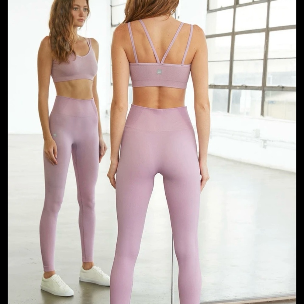 Cream Yoga Seamless Core Leggings NWT